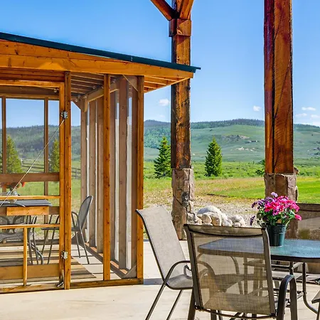 Close To Green River Quaint Mtn-View Studio!